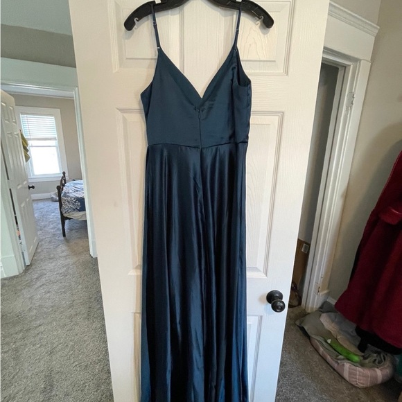 Lulus formal / Bridesmaid Gown - Picture 5 of 7